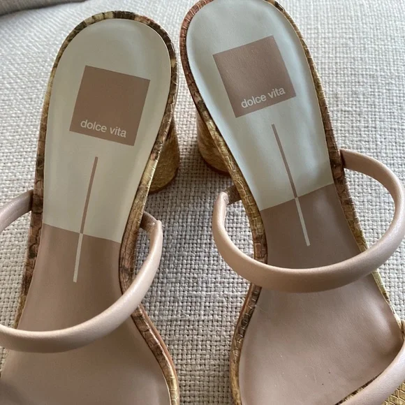 Trending Animal Print NWOT Dolce Vita Noles Blush snake sandals 🤩 - Picture 4 of 11